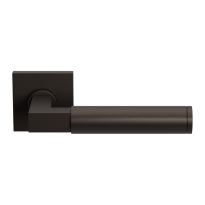 GPF2080.A1-02 Dark blend Kuri deurkruk op vierkante rozet