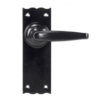 Wardlo deurkruk op schild 152x50mm Blind smeedijzer zwart